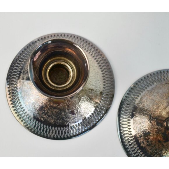 Vintage B. M. Co. Brocade 2241 Pierced Embossed Candlesticks Pair Silverplate Be - Picture 4 of 8
